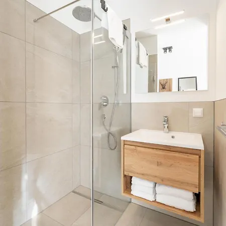 Grebenzen Pabstin 36b * Sankt Lambrecht