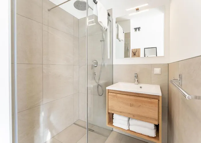 Grebenzen Pabstin 36b * Sankt Lambrecht