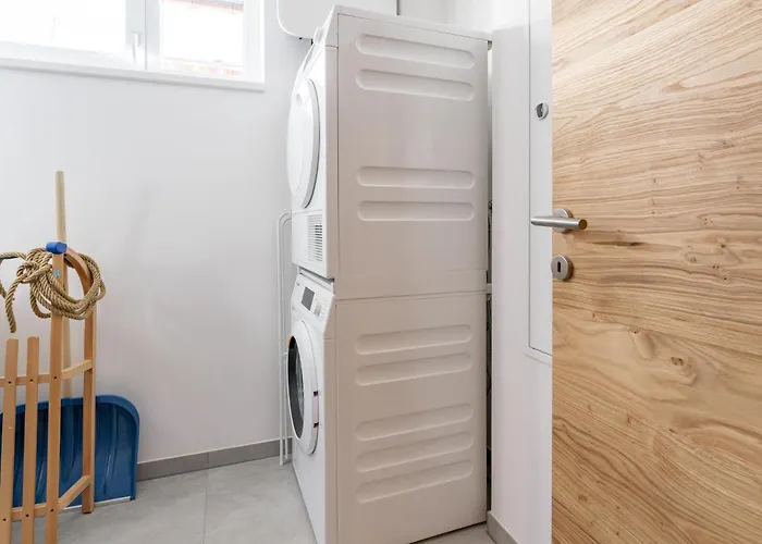 Grebenzen Pabstin 36b * 圣兰布雷希特